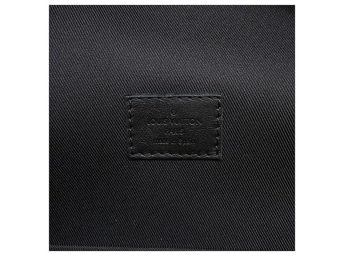 Borsa a tracolla Louis Vuitton Monogram Shadow Racer Nero Monogramma - vista 15