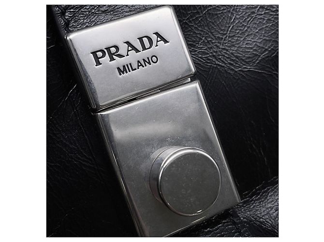 Borsa a tracolla in pelle nera Prada Nero - vista 10