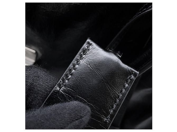 Borsa a tracolla in pelle nera Prada Nero - vista 15