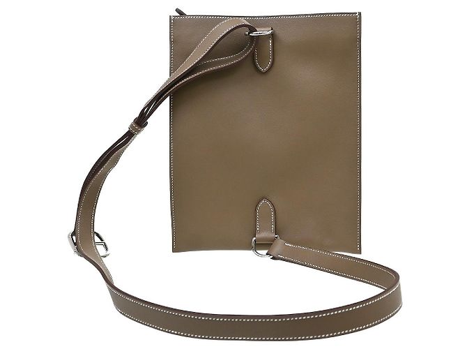 Hermès Hermes Pochenplus Sling in Pelle Marrone - vista 2