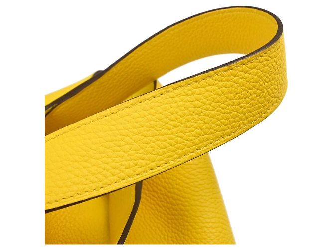Hermès Hermes Picotin Lock Clemence GM Yellow - view 5