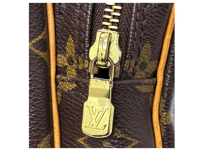 Borsa a Spalla Louis Vuitton Monogram Marrone Monogramma - vista 9