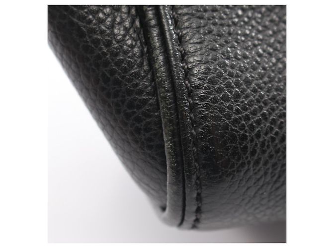 Borsa Louis Vuitton Saint Germain BB Nero - vista 7