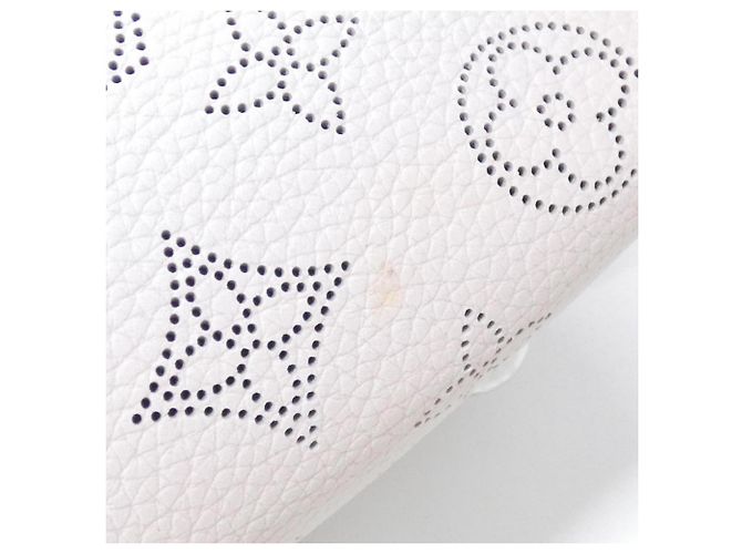 Borsa a tracolla Louis Vuitton Mahina Bella in Lilla Porpora - vista 3