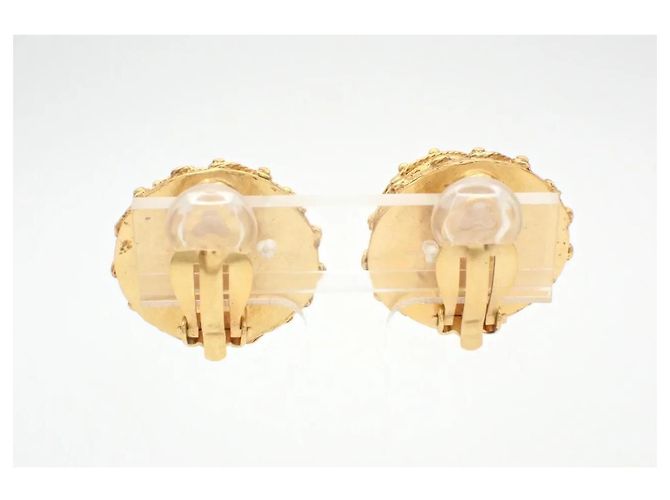 Chanel Vintage CC Round Cutout Clip-On Metal D'oro - vista 2