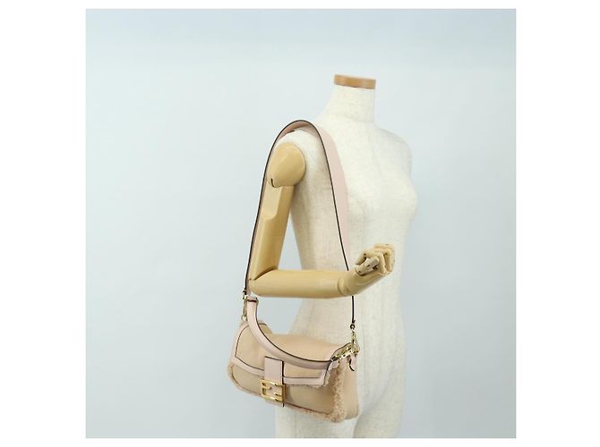 Borsa a tracolla FENDI Mamma Baguette Mouton Beige Gold Auth 187191SAV D'oro - vista 25