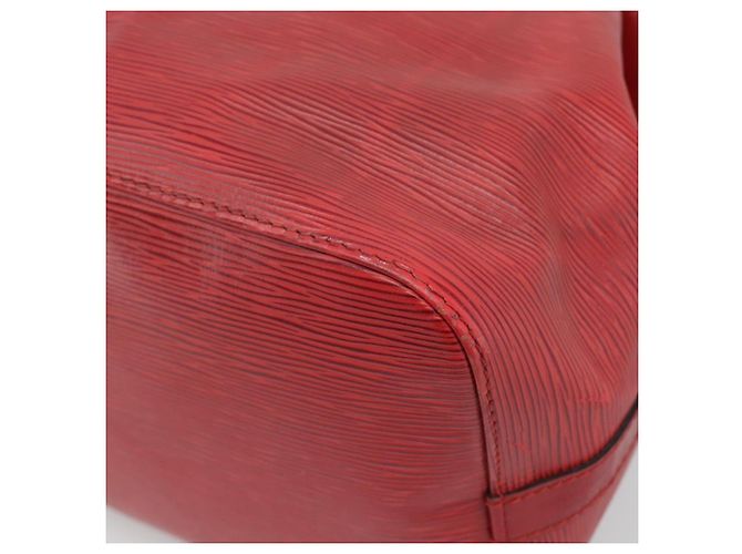 Borsa a Spalla LOUIS VUITTON Epi Petit Noe Rosso M44107 LV Auth ka4880 - vista 15