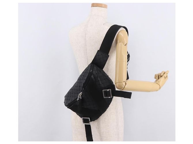 BOTTEGA VENETA INTRECCIATO Body Bag Pelle Nero Argento Auth bs35683A - vista 22