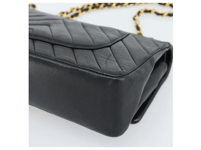Borsa a Spalla CHANEL V stitch Chain in Pelle di Agnello Nera e Oro CC Auth 189090M Nero D'oro - vista 12