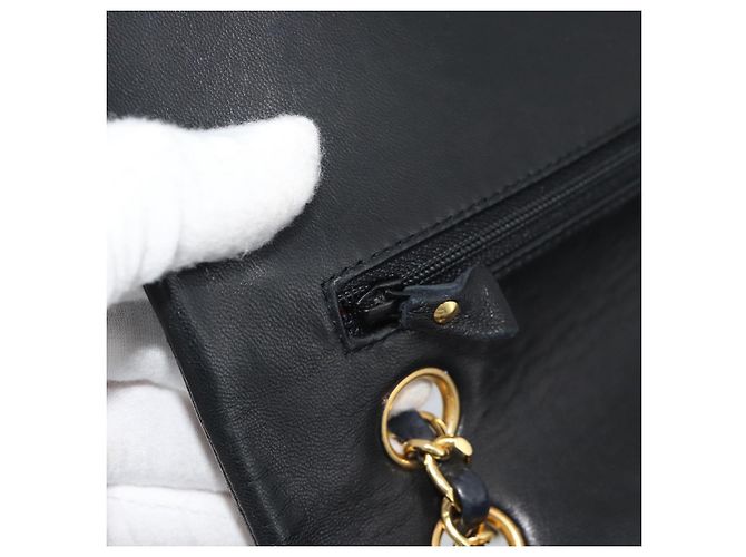 Borsa a Spalla CHANEL V stitch Chain in Pelle di Agnello Nera e Oro CC Auth 189090M Nero D'oro - vista 22