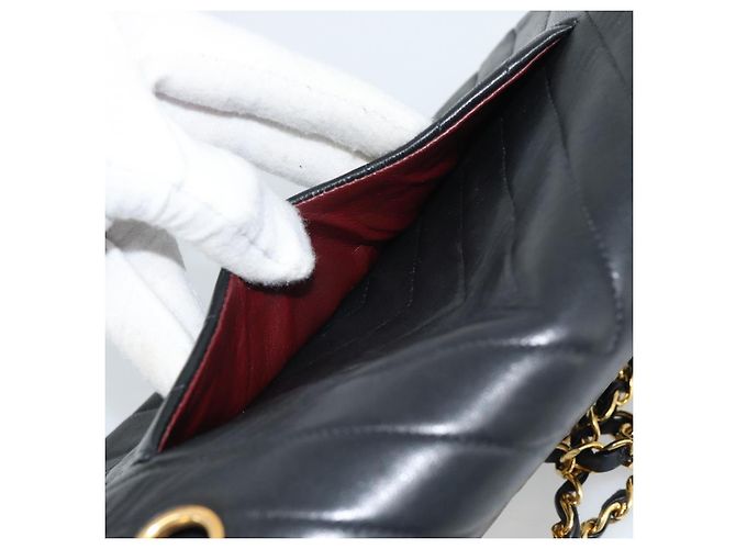 Borsa a Spalla CHANEL V stitch Chain in Pelle di Agnello Nera e Oro CC Auth 189090M Nero D'oro - vista 26