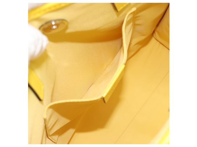 Borsa GUCCI per bambini Yuko Higuchi in tela gialla 605614 Auth 188912M Giallo - vista 20