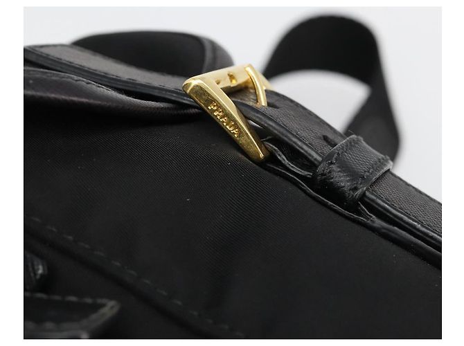 Zaino PRADA Nylon Nero Oro Auth yk20532SAV D'oro - vista 19