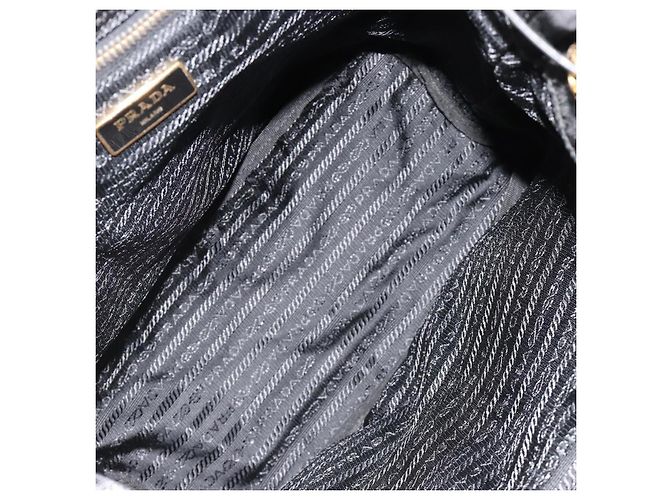Zaino PRADA Nylon Nero Oro Auth yk20532SAV D'oro - vista 23