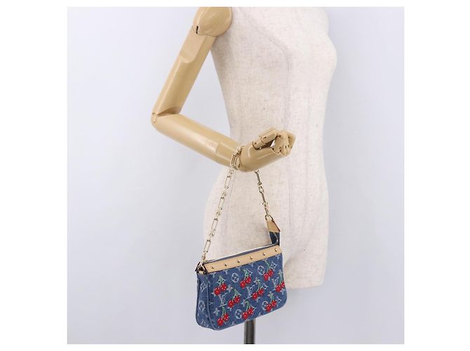 LOUIS VUITTON Monogram Denim Cherry Pochette Accessoires M13994 LV Auth 187483SM Azul Monograma - vista 26