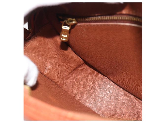 LOUIS VUITTON Epi Jeune FilleMM Shoulder Bag Marrone M52153 LV Auth 189241 - vista 21