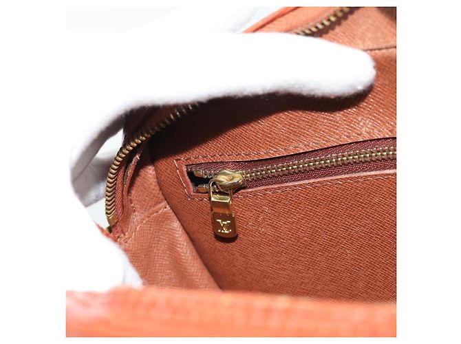 LOUIS VUITTON Epi Jeune FilleMM Shoulder Bag Marrone M52153 LV Auth 189241 - vista 22