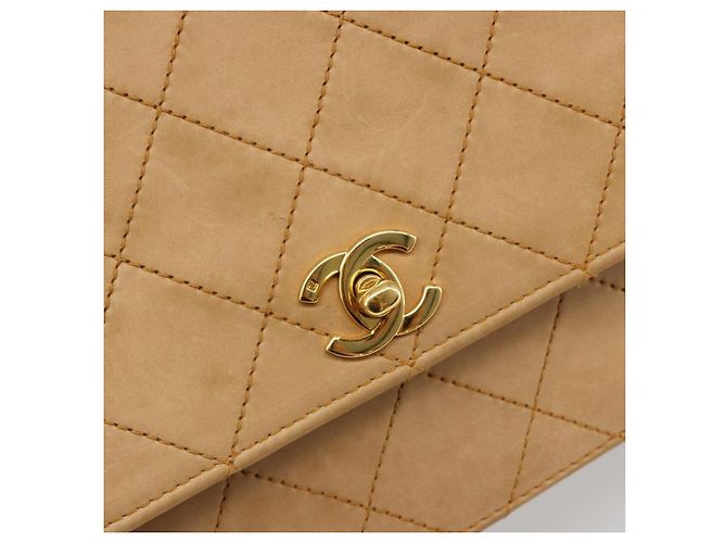 CHANEL Matelasse Shoulder Bag Lamb Skin Beige Gold CC Auth 187187 D'oro - vista 15