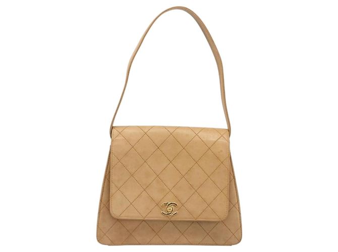 CHANEL Matelasse Shoulder Bag Lamb Skin Beige Gold CC Auth 187187 D'oro - vista 2