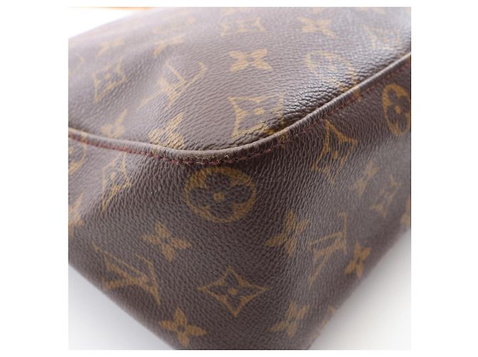 Bolso de Hombro Louis Vuitton Looping GM Castaño - vista 9