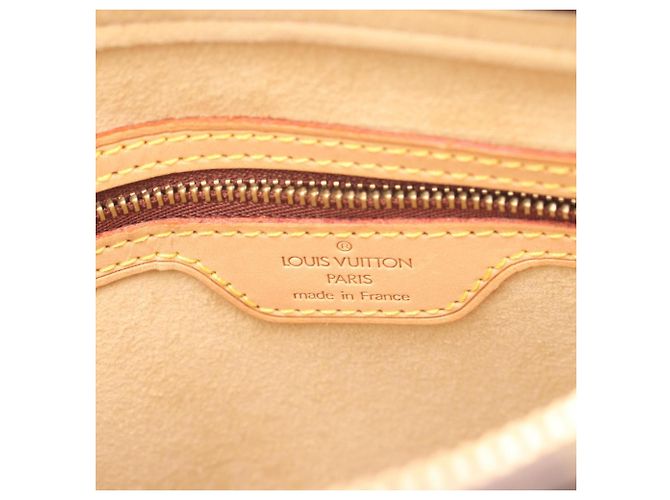 Borsa a tracolla Louis Vuitton Looping MM Monogram Marrone - vista 4