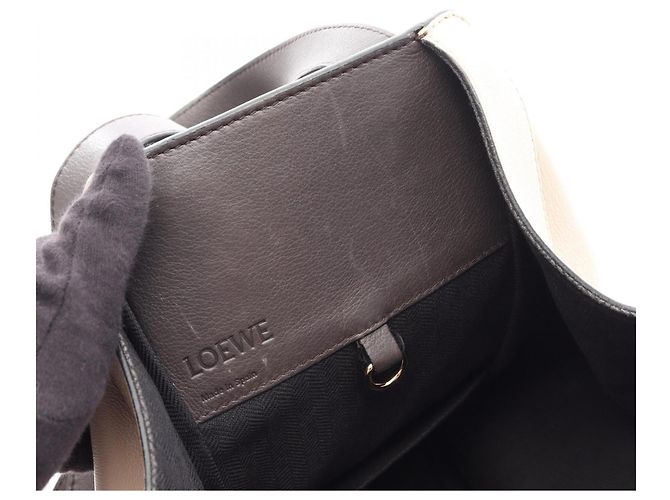 Loewe Hammock Medium 2-Way Handtasche Braun Beige - Ansicht 6