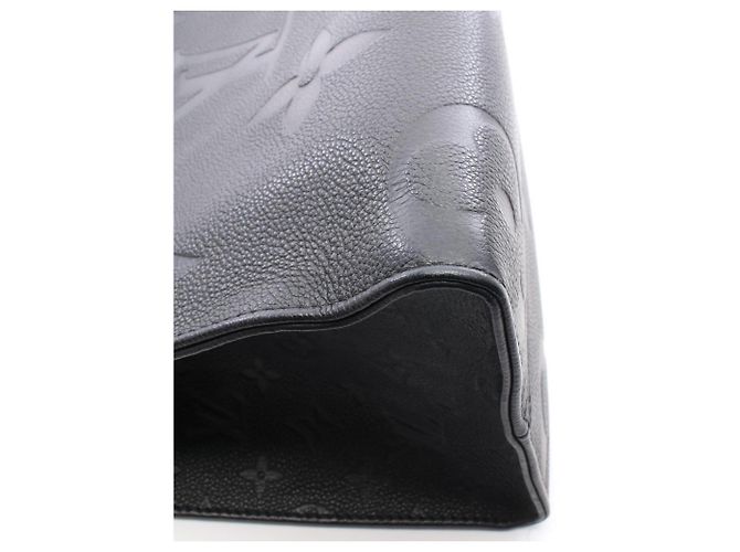 Borsa Tote Louis Vuitton OnTheGo MM Nero - vista 6