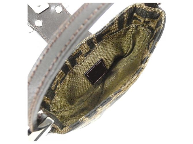 Fendi 26673 Handtasche aus Canvas mit Silberhardware - Ansicht 9