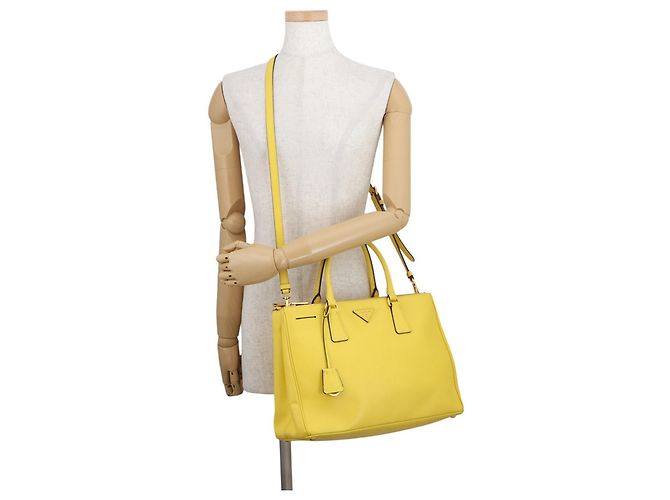 Borsa a mano grande in pelle Saffiano Galleria di Prada Giallo - vista 5