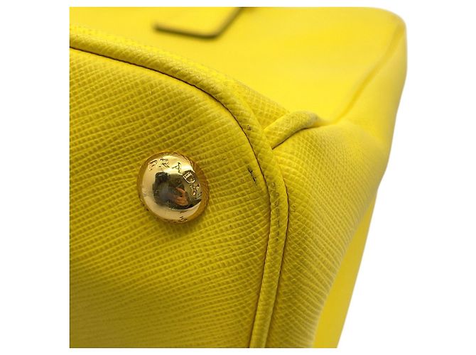 Borsa a mano grande in pelle Saffiano Galleria di Prada Giallo - vista 8