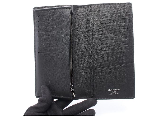 Louis Vuitton Portefeuille Brazza Bi-fold Long Wallet Black - view 3