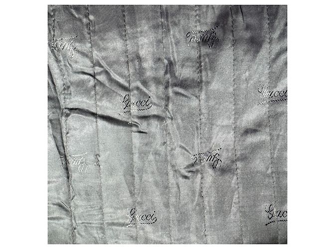 Gucci Abrigo Largo de Cuero Negro con Ribete de Pelo - vista 4