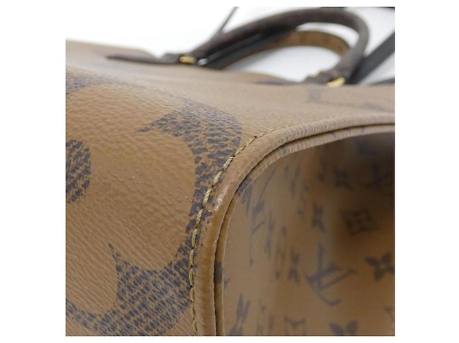 Borsa Louis Vuitton Monogram Giant OnTheGo MM Marrone - vista 3