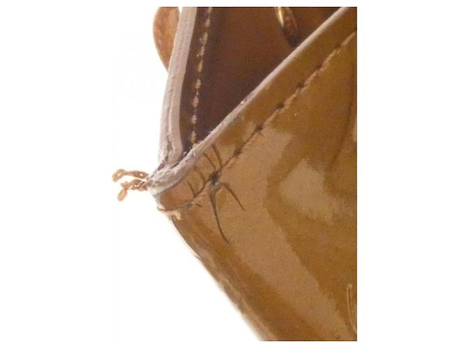 Borsa Louis Vuitton Vernis Lead MM M91143 Bronzo - vista 4