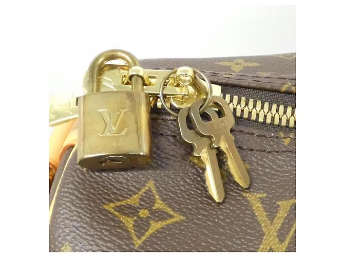 Louis Vuitton Monogram Keepall Bandoulière 60cm Bolso Boston Castaño - vista 3