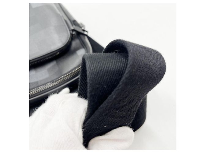 Borsa a tracolla Louis Vuitton Avenue Sling Nero - vista 5