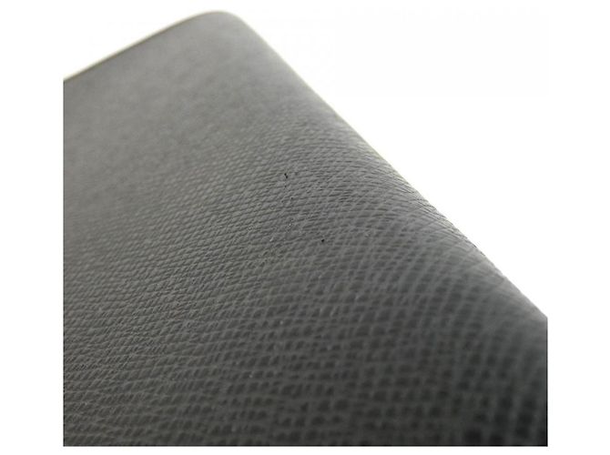 Louis Vuitton Taiga Agenda GM Organizer Grey - view 6