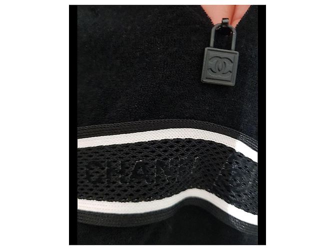 Timeless Chanel CC Logo Kleid Schwarz - Ansicht 5