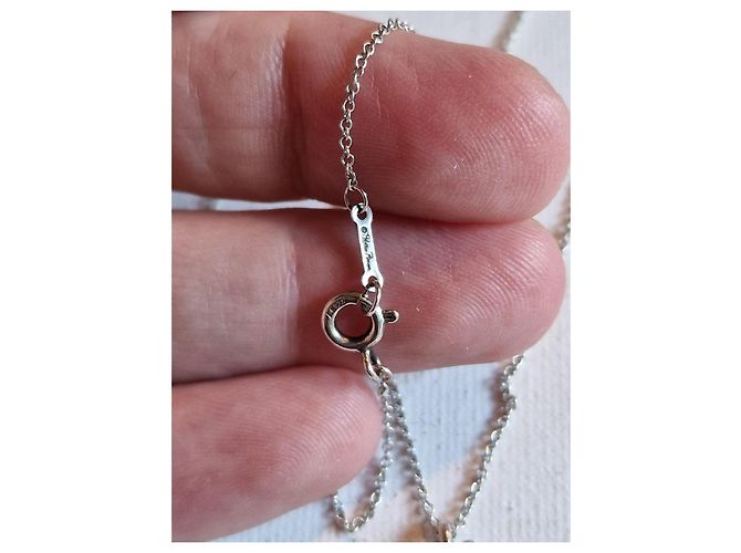 Tiffany & Co Paloma Picasso Silberhalskette mit Perlenanhänger Weiß Silber Hardware - Ansicht 5