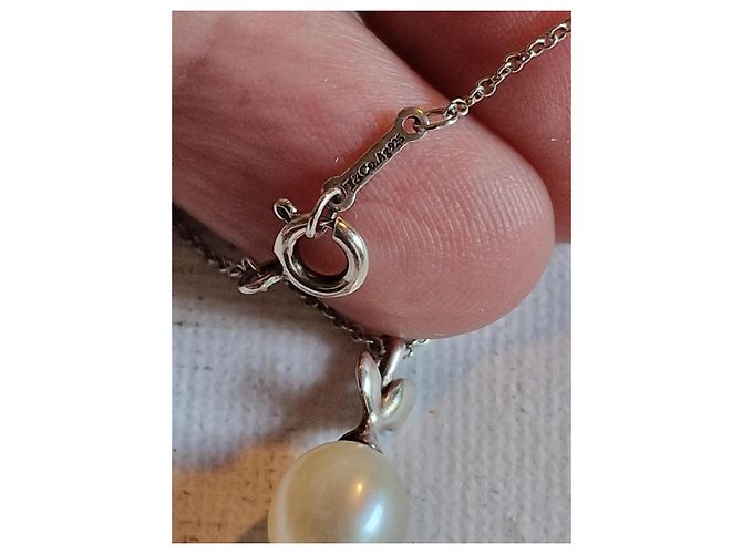 Tiffany & Co Paloma Picasso Silberhalskette mit Perlenanhänger Weiß Silber Hardware - Ansicht 7