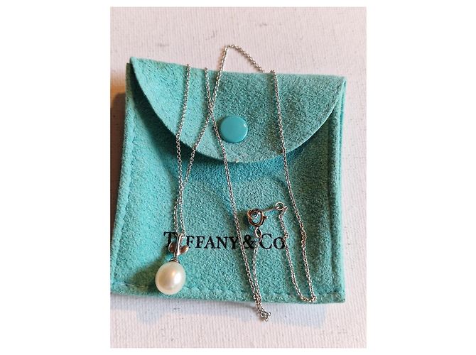 Tiffany & Co Paloma Picasso Silberhalskette mit Perlenanhänger Weiß Silber Hardware - Ansicht 8