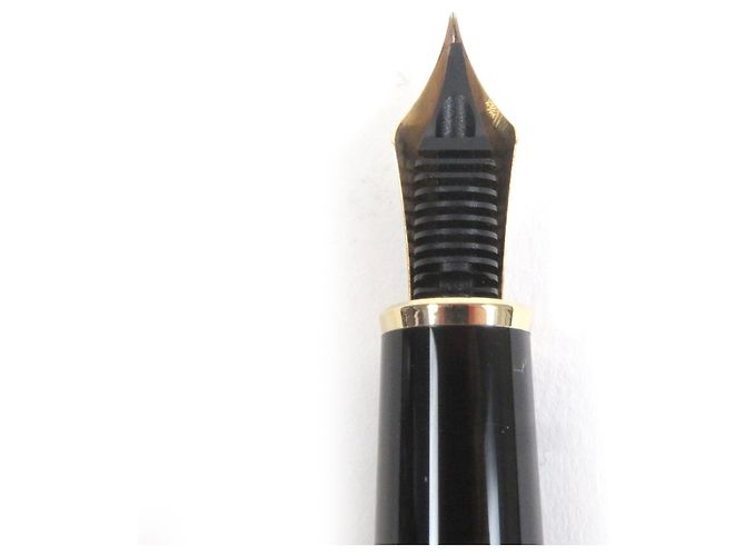 Montblanc Meisterstück 14K Füllfederhalter Schwarz - Ansicht 5