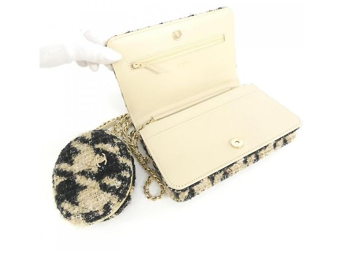 Chanel Chain Wallet in tweed nero beige oro D'oro - vista 7