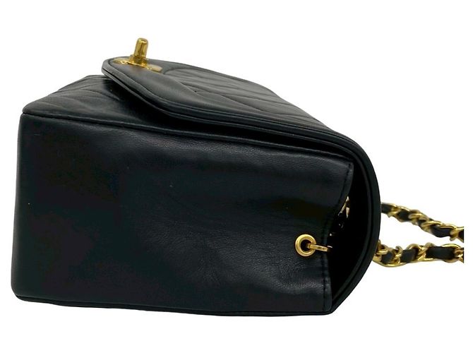 Borsa a Spalla Chanel Matelassé Diana Flap Nero - vista 6