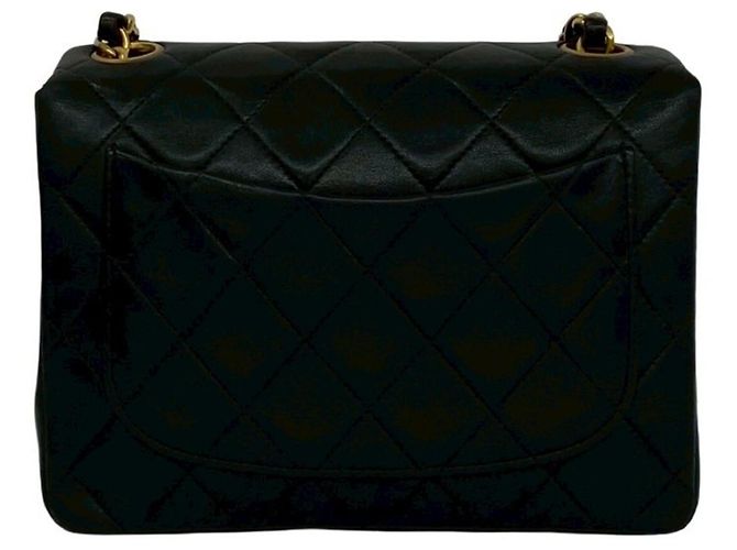 Timeless Chanel Vintage Matelassé Coco Lammfell Mini Schultertasche mit Kette Schwarz - Ansicht 3