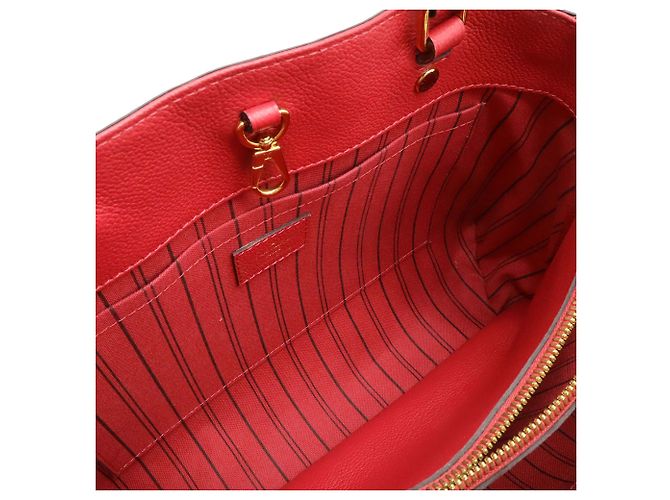 Louis Vuitton Red Monogram Empreinte Montaigne MM Rosso - vista 4