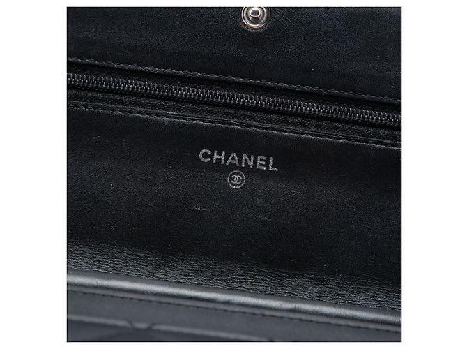 Portafoglio con catena Chanel Black Quilted Lambskin Cambon Ligne Nero - vista 5
