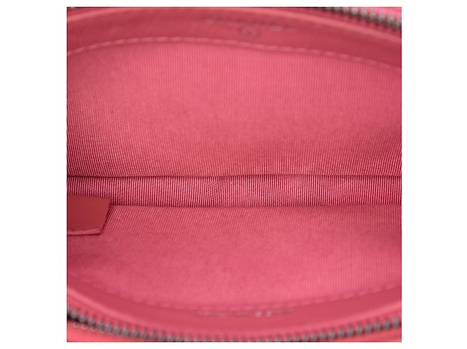 Clutch Chanel Gabrielle in pelle di vitello invecchiata trapuntata rosa con doppia zip e catena - vista 4