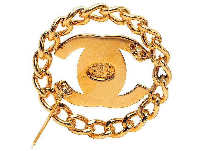 Spilla rotonda con catena e chiusura Turn Lock Chanel Gold CC placcata oro D'oro - vista 3