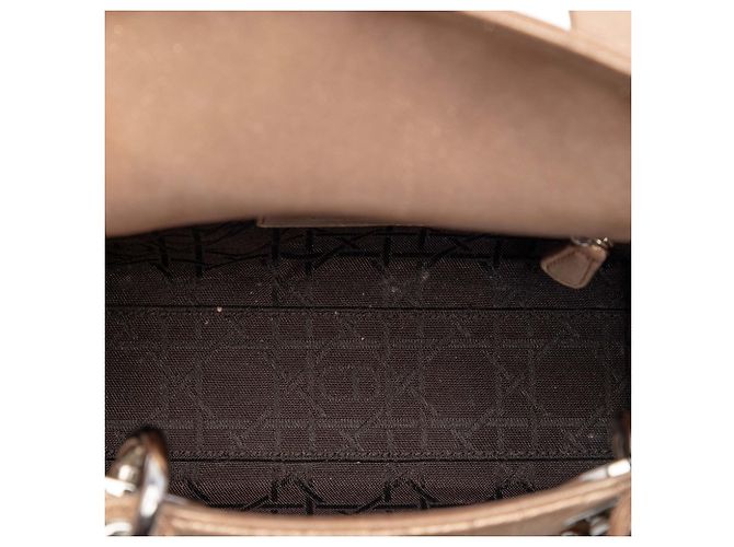 Dior Mini Lady Dior in agnello cannage iridescente oro D'oro - vista 4